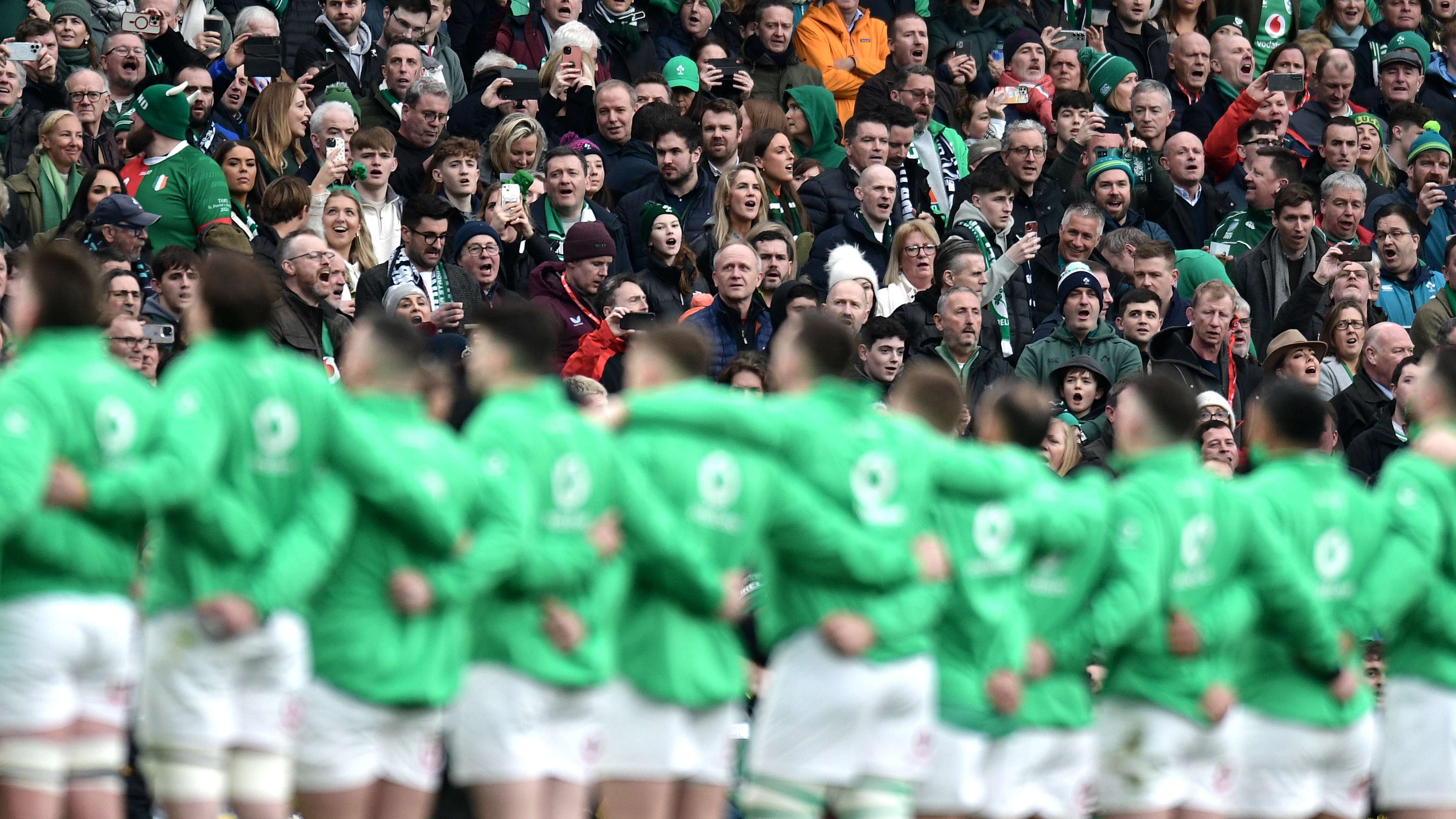 从天而降的 从天而降的